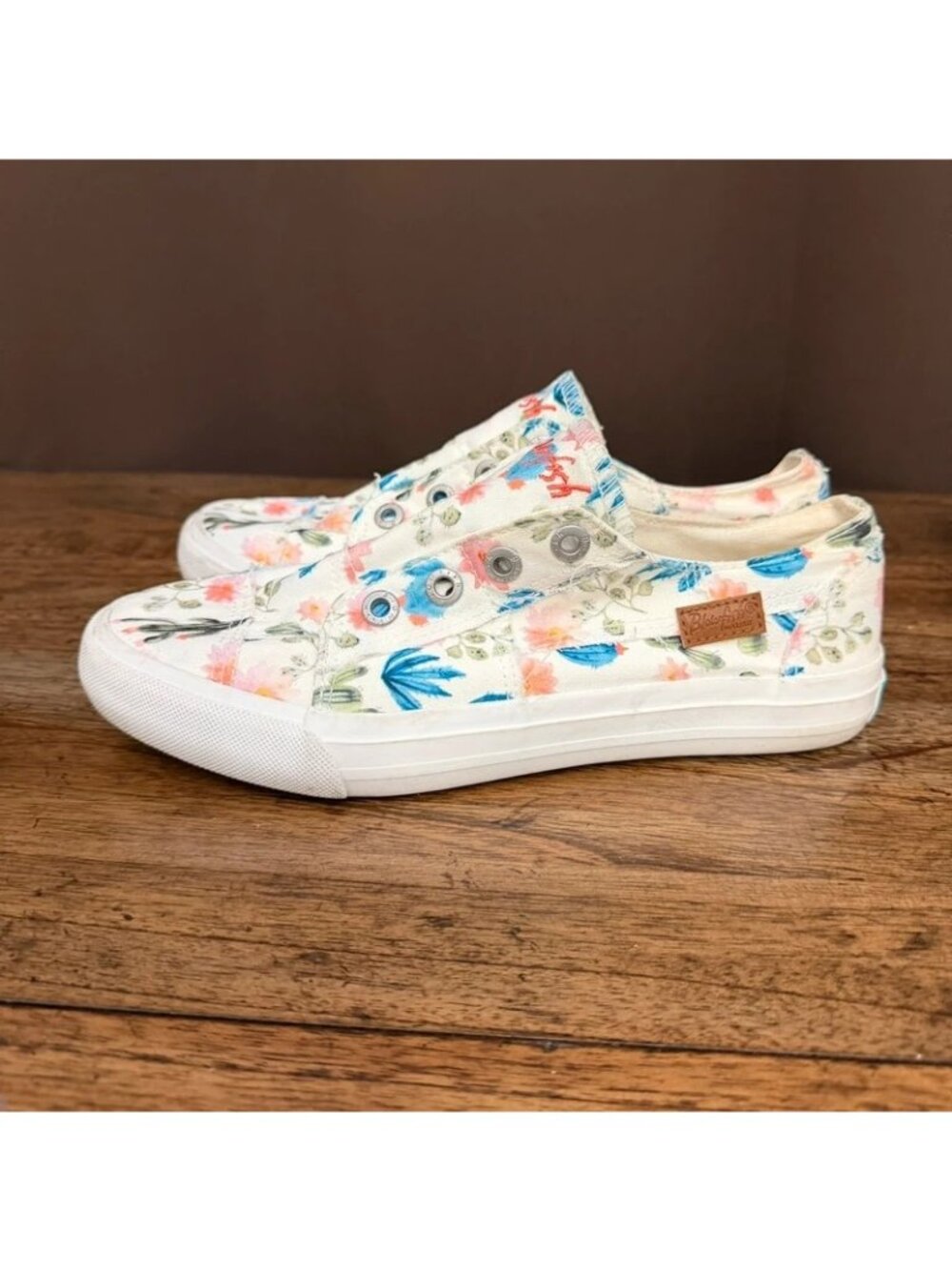 Blowfish Sneakers Size 8 - Picture 4 of 9